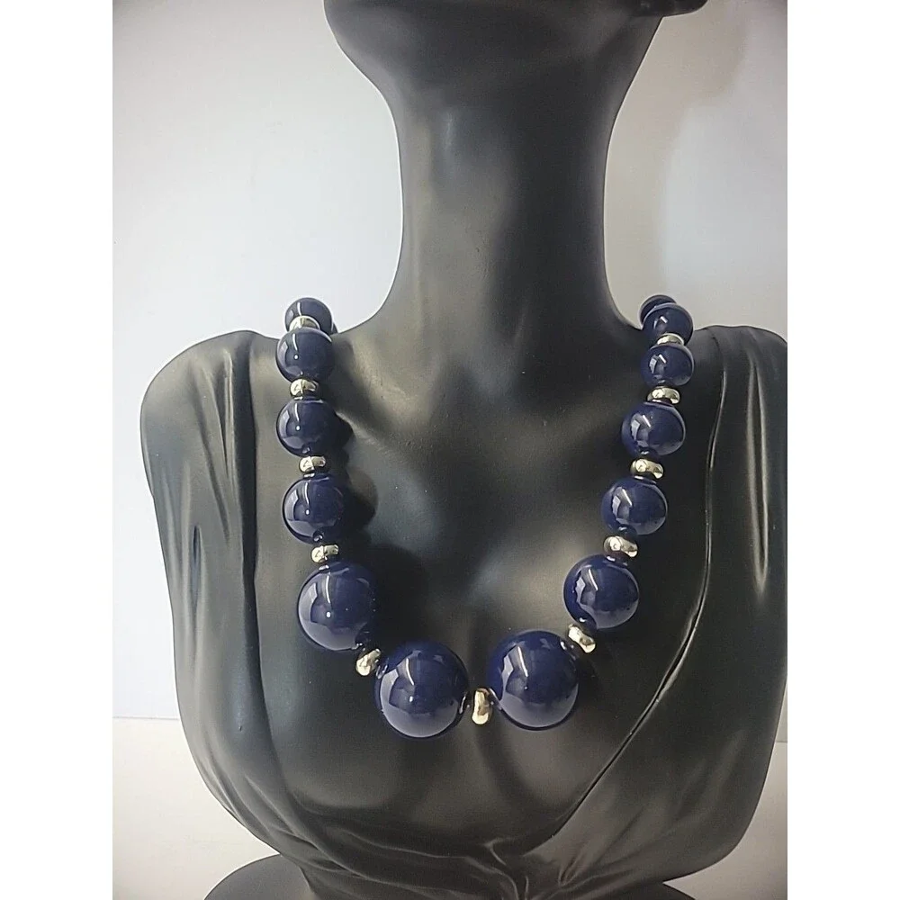 Vintage Necklace Beaded Blue Silver Tone Accent Graduated Jewelry Costume - Picture 3 of 10